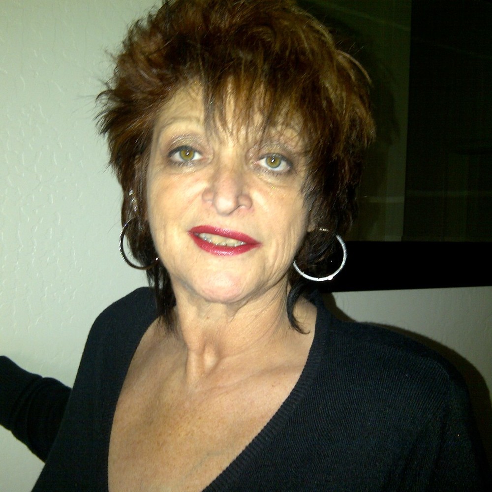 Meet your Posher, Maria